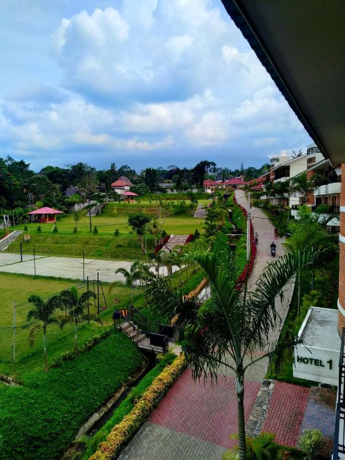Taman Bukit Palem Resort Bogor Eksteriør billede