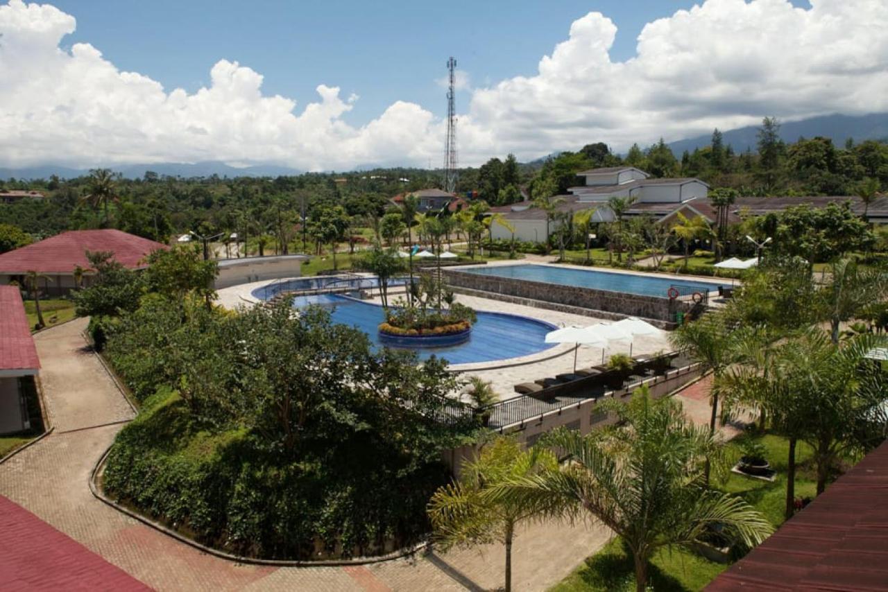 Taman Bukit Palem Resort Bogor Eksteriør billede