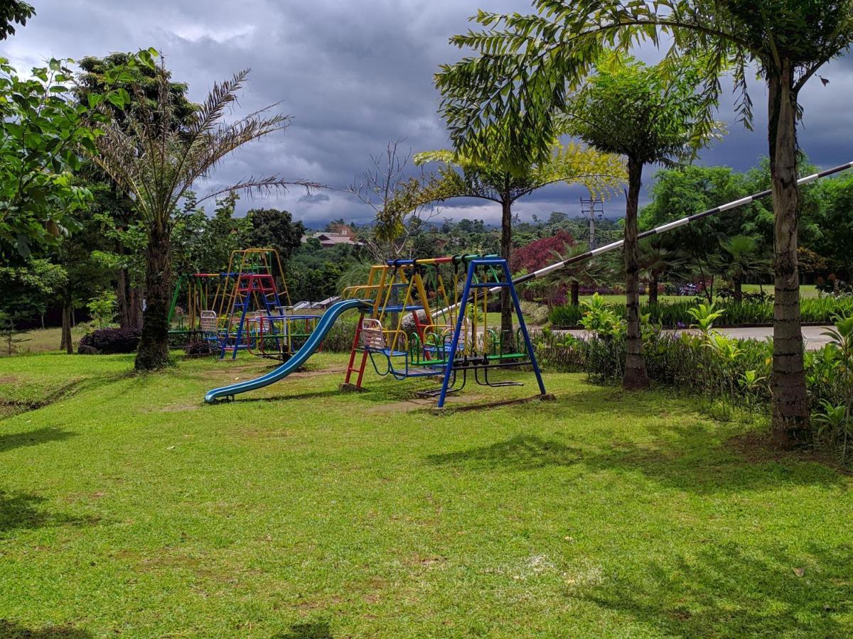 Taman Bukit Palem Resort Bogor Eksteriør billede